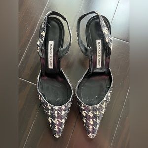 Manolo Blahnik size 38 black and beige snakeskin slingbacks
